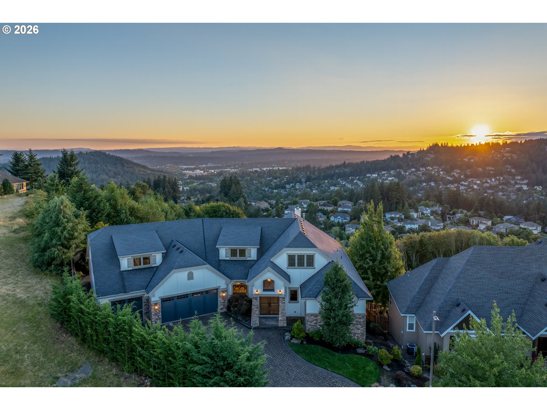 13857 Se Mountain Crest Dr Property Photo 1