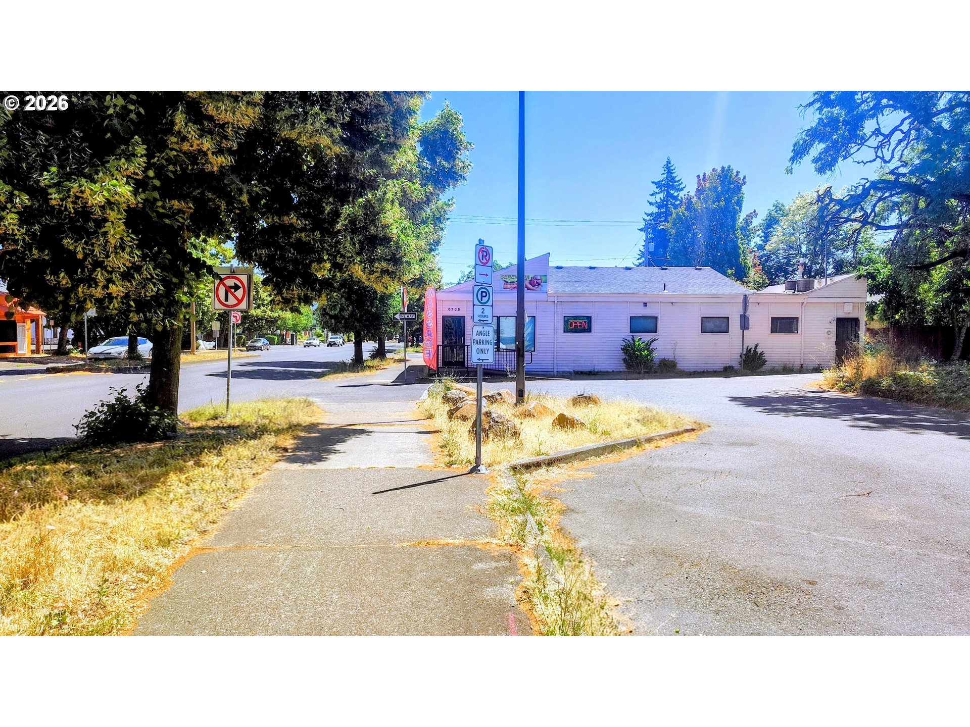6736 Se Powell Blvd Property Photo 4