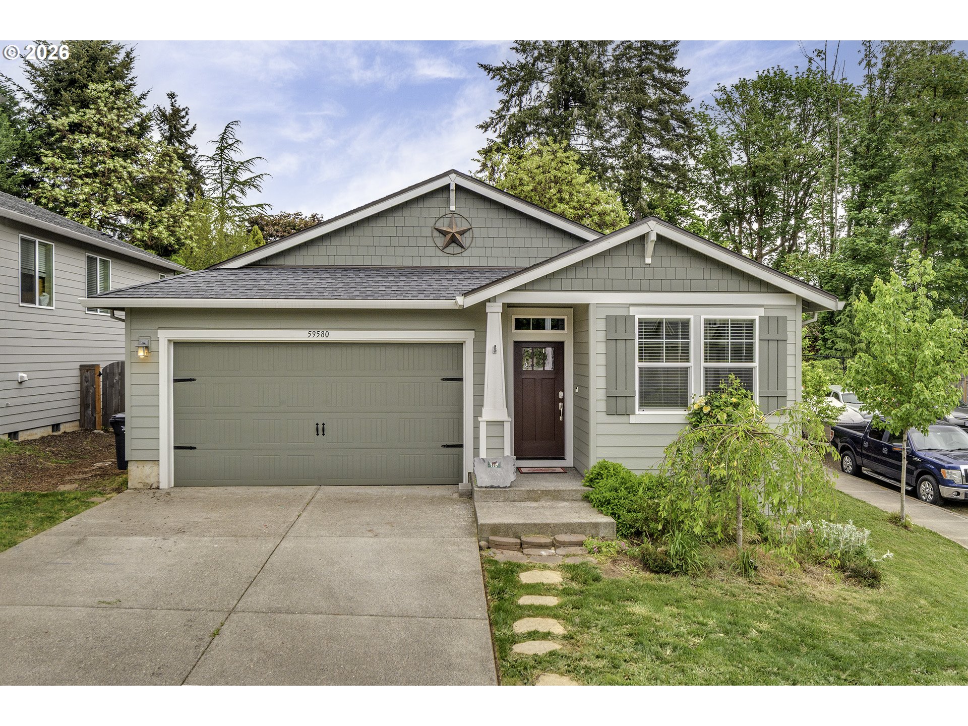 59580 EMERALD LOOP Property Photo 1