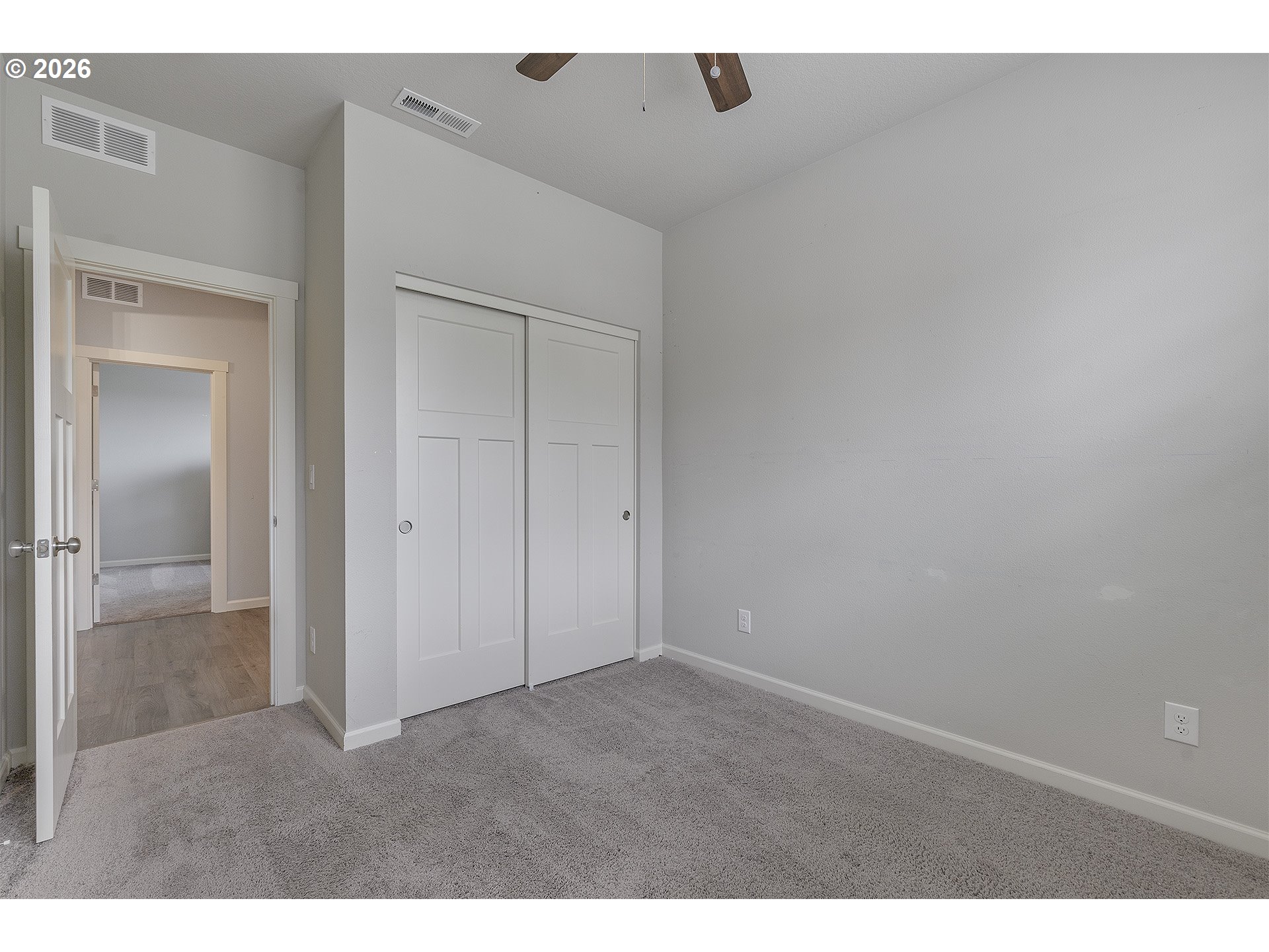 59580 Emerald Loop Property Photo 5