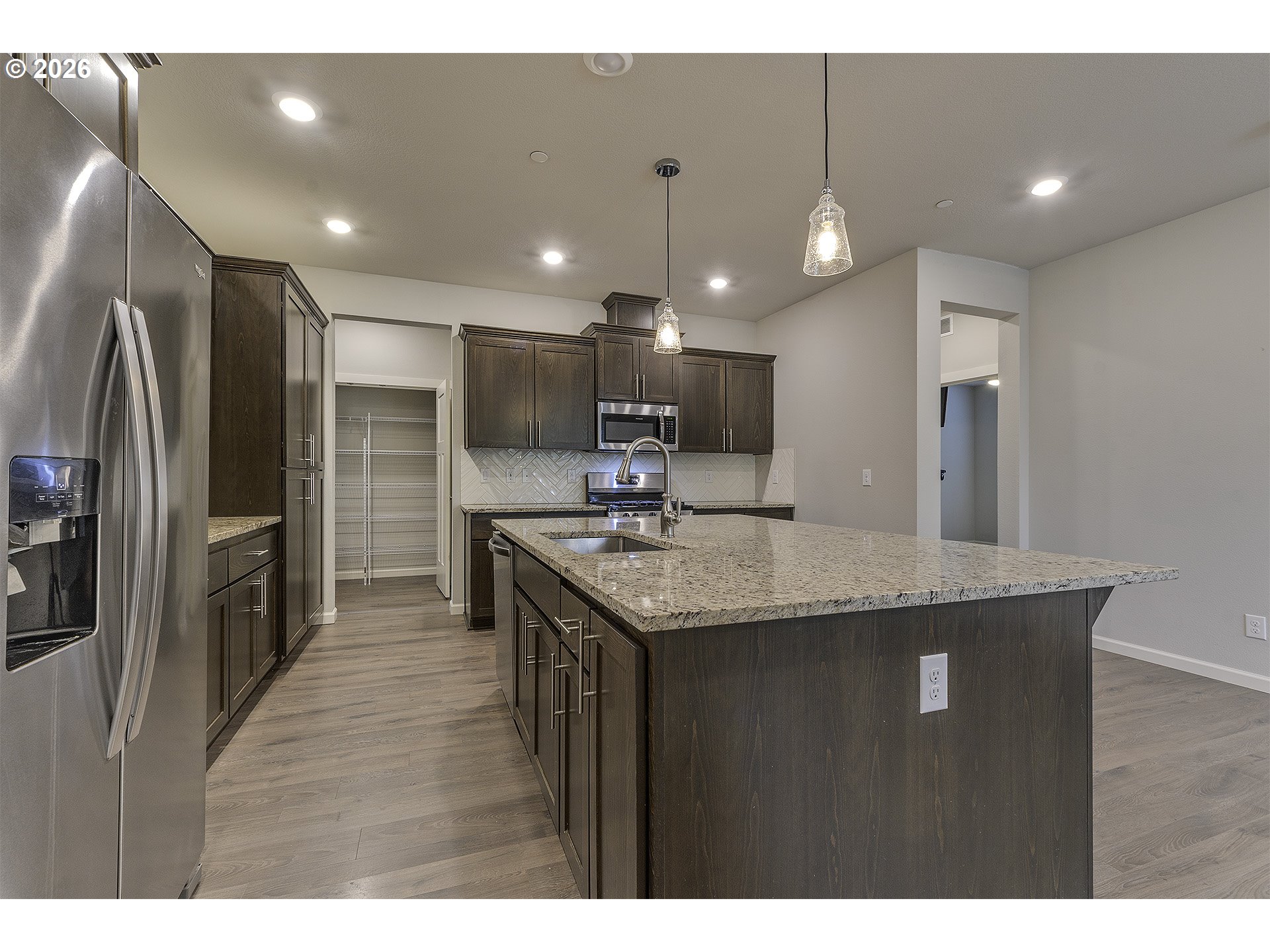 59580 Emerald Loop Property Photo 8