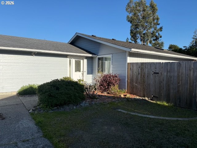 2164 24th St Property Photo 4