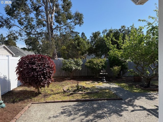 2164 24th St Property Photo 12