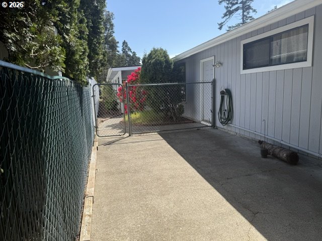 2164 24th St Property Photo 18