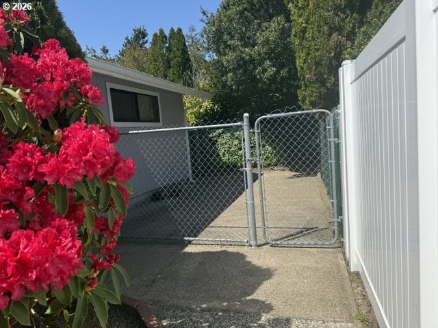 2164 24th St Property Photo 19