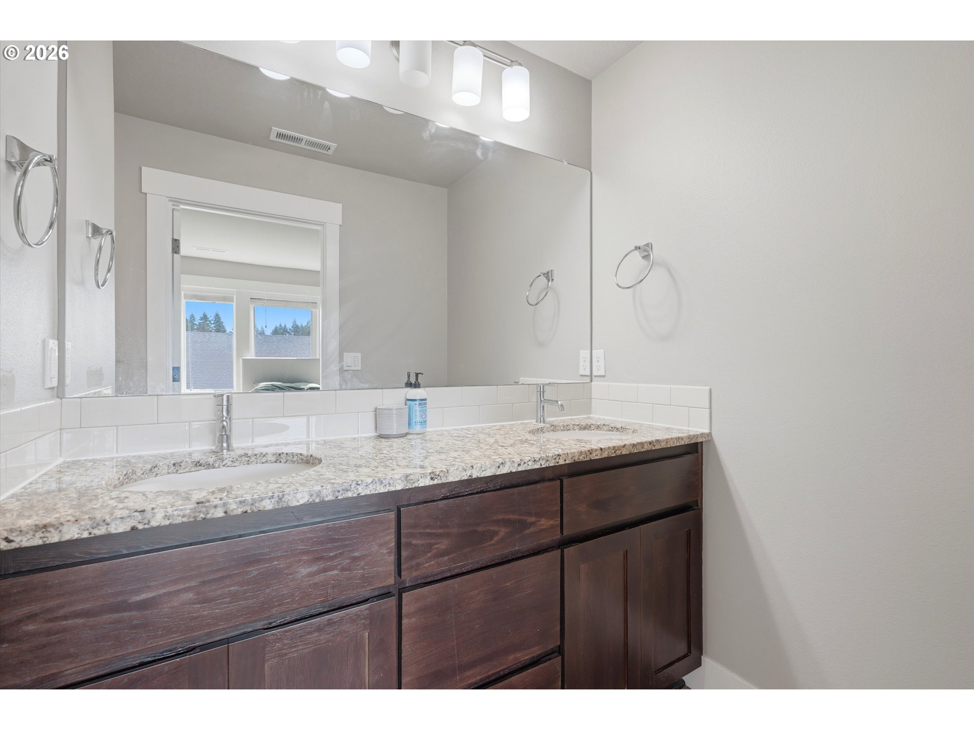 16835 Champion Way Property Photo 17