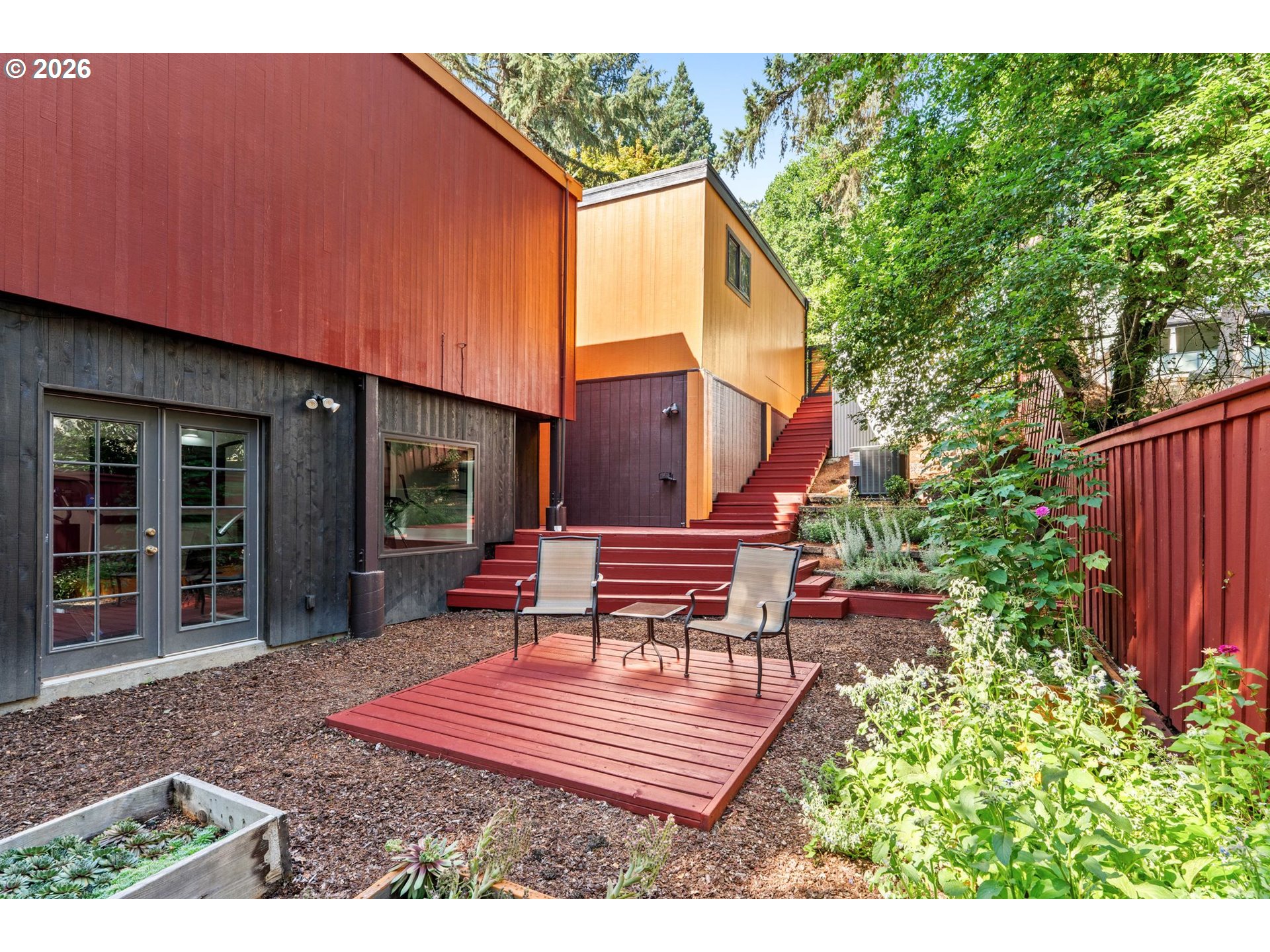 1675 Fircrest Dr Property Photo 33