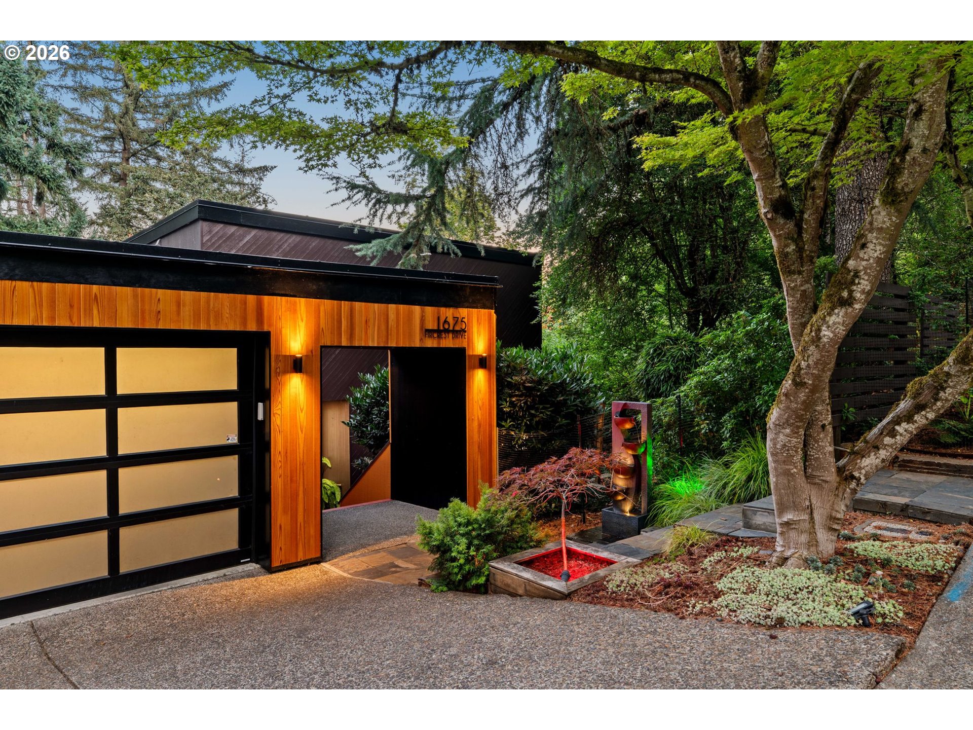 1675 Fircrest Dr Property Photo 37