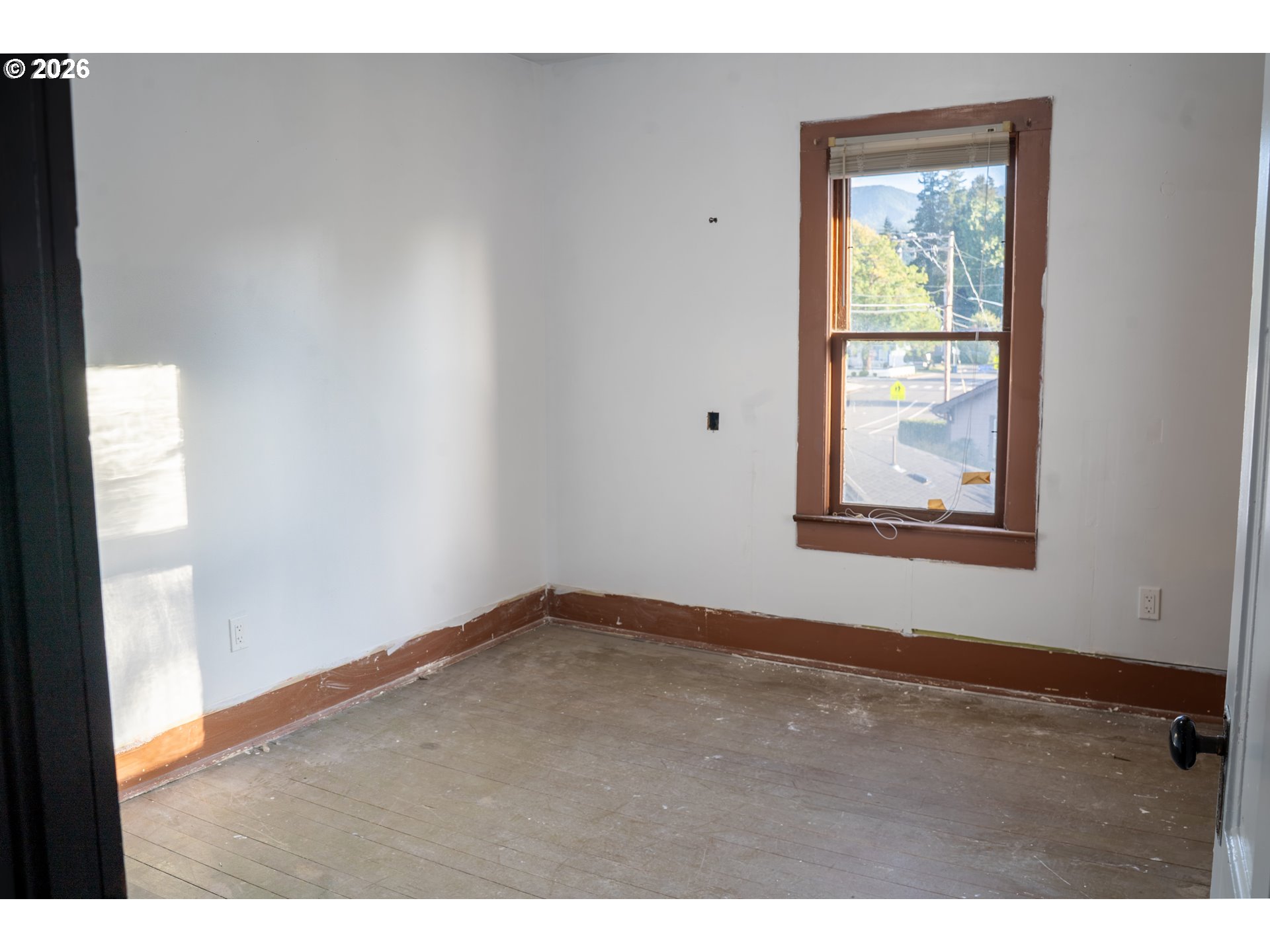 329 S 1st Ave Property Photo 35