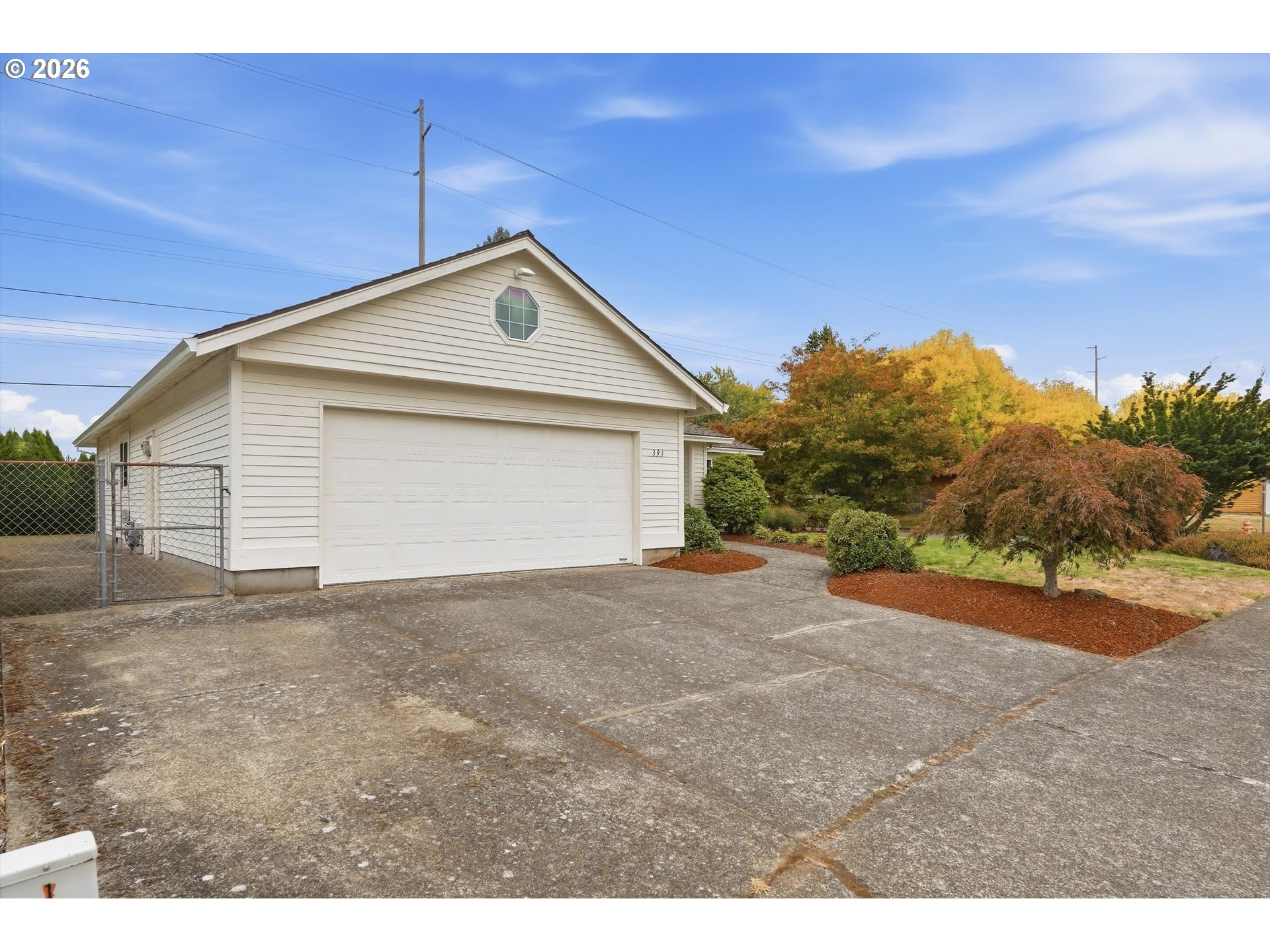 391 Ne 30th Dr Property Photo 3