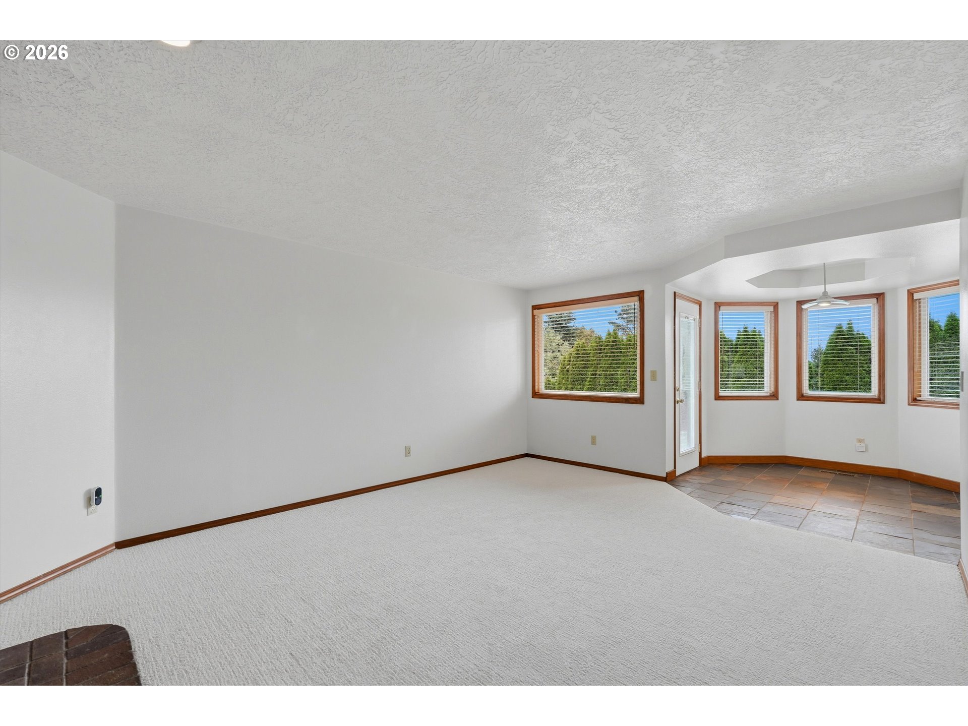 391 Ne 30th Dr Property Photo 12