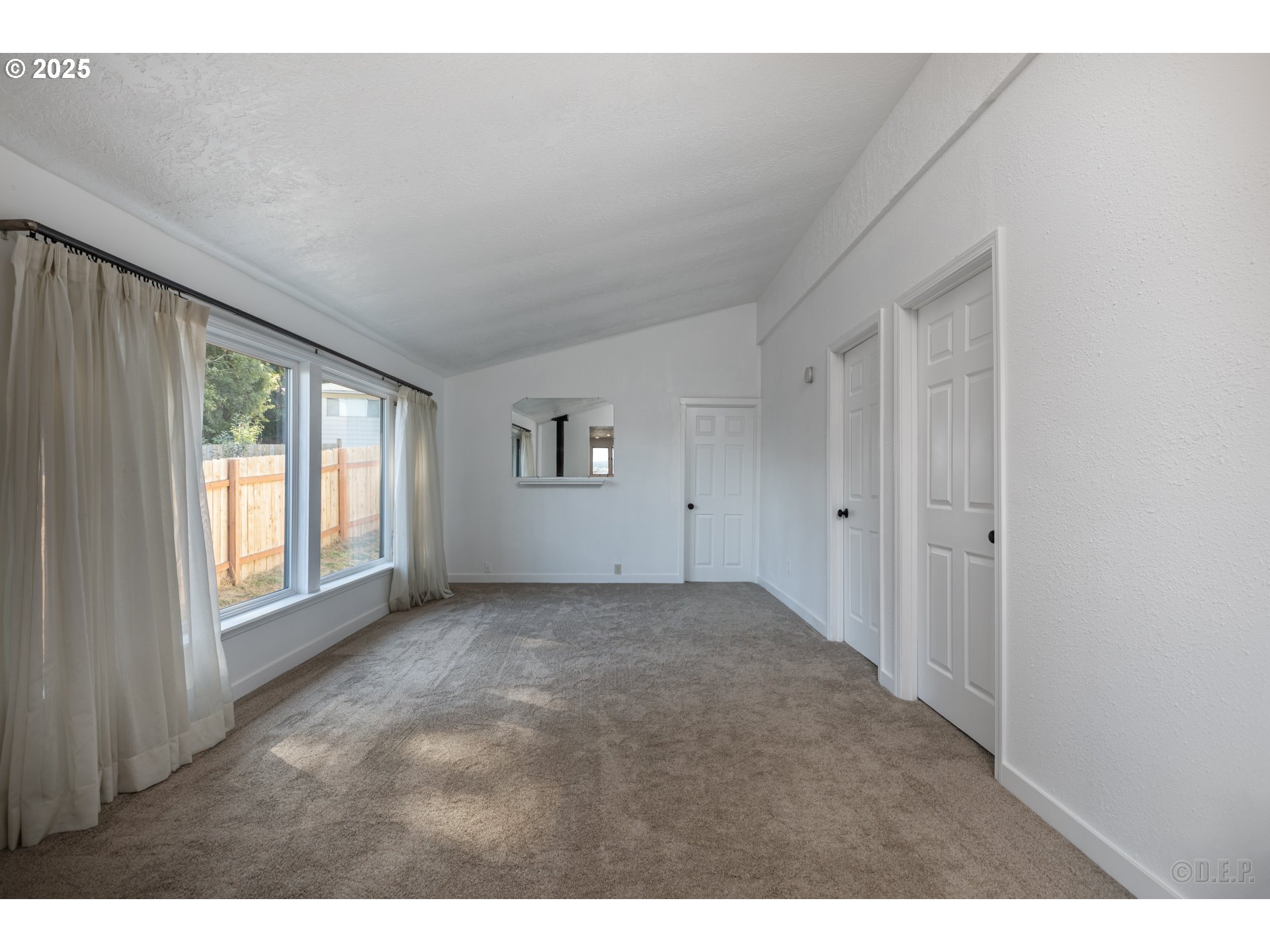 29590 Fir St Property Photo 8