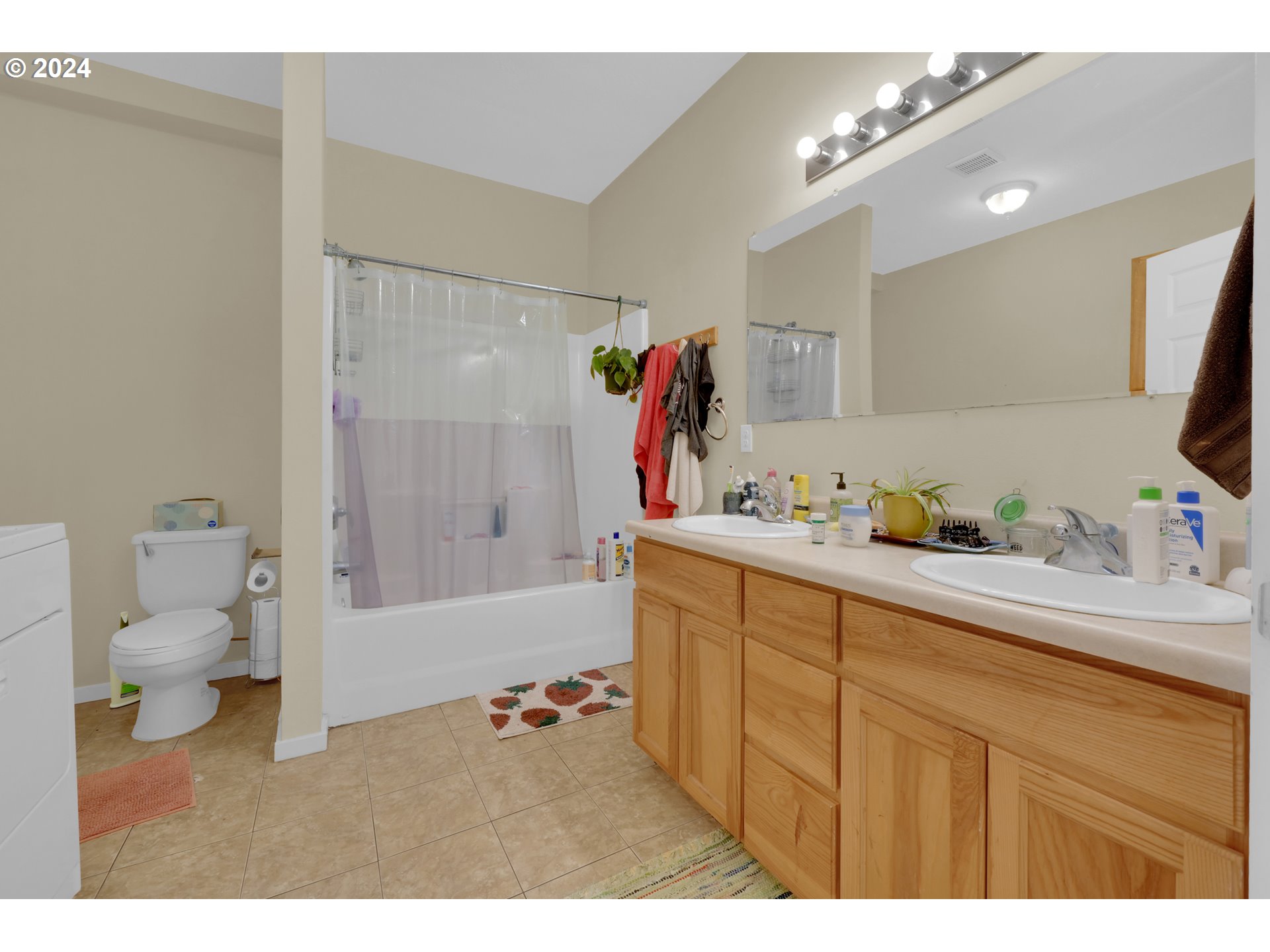 1857 Pearl St Property Photo 24