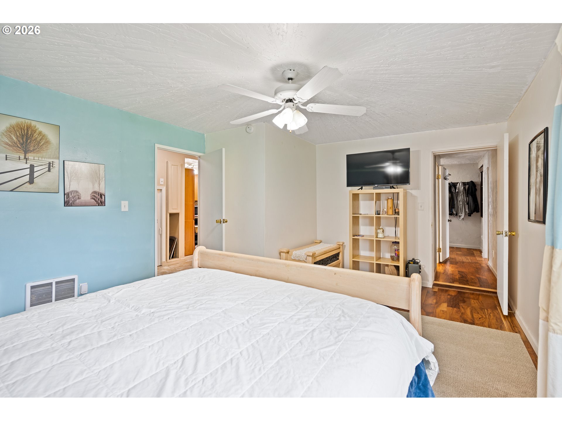 3284 Oak St Property Photo 14