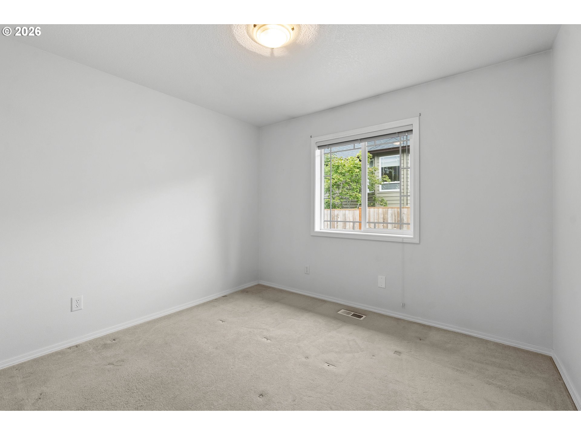 1251 Se Glacier Ln Property Photo 33