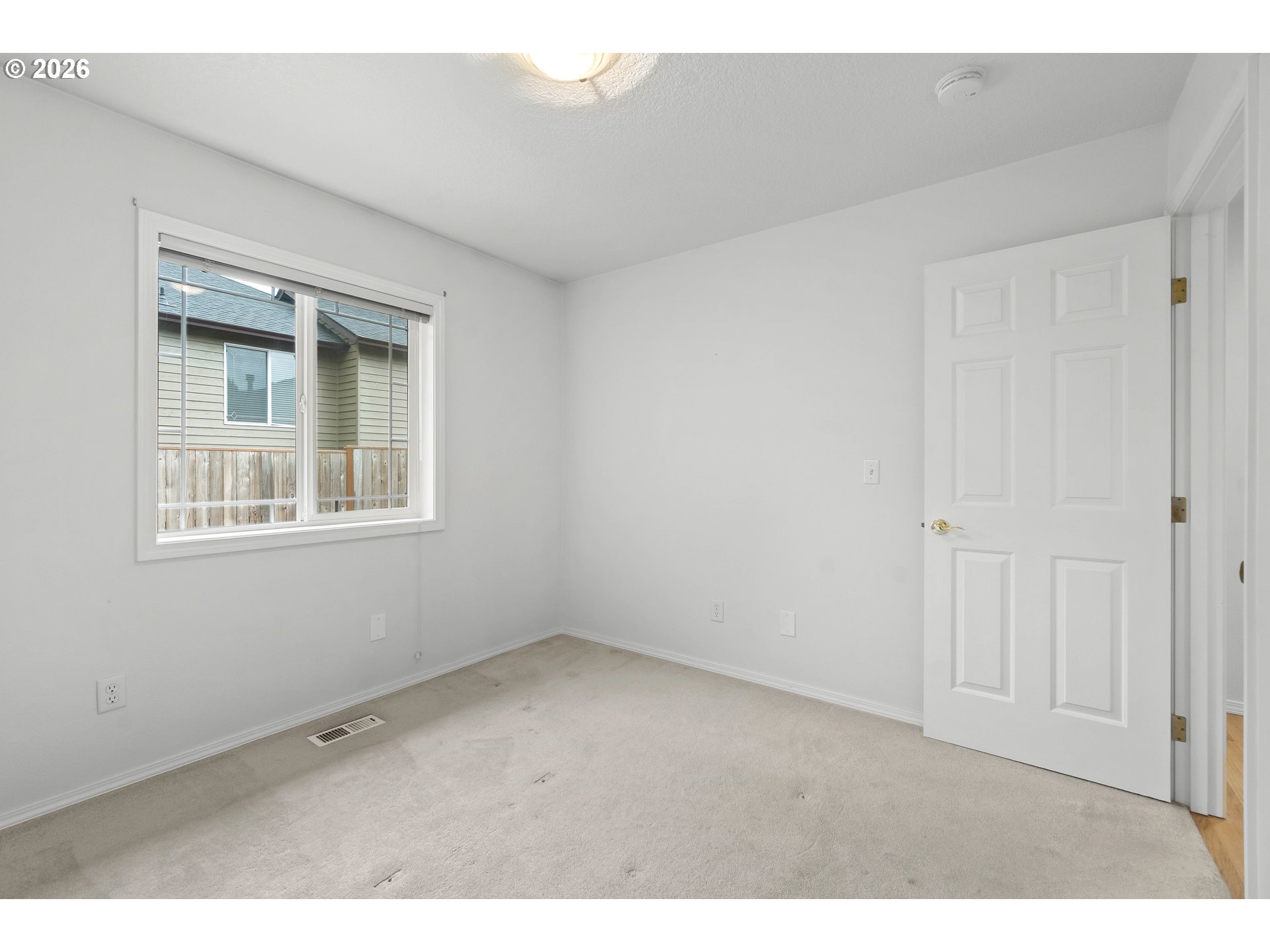 1251 Se Glacier Ln Property Photo 35