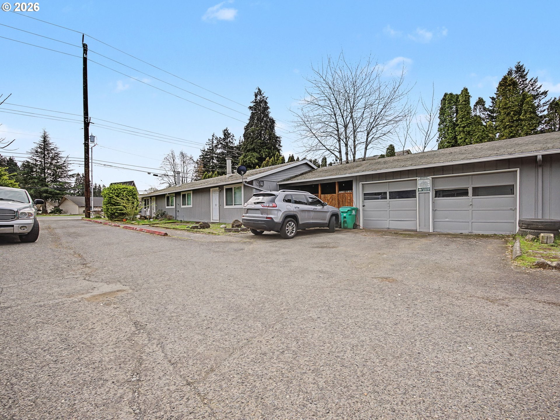 18635 Se Division St Property Photo 2