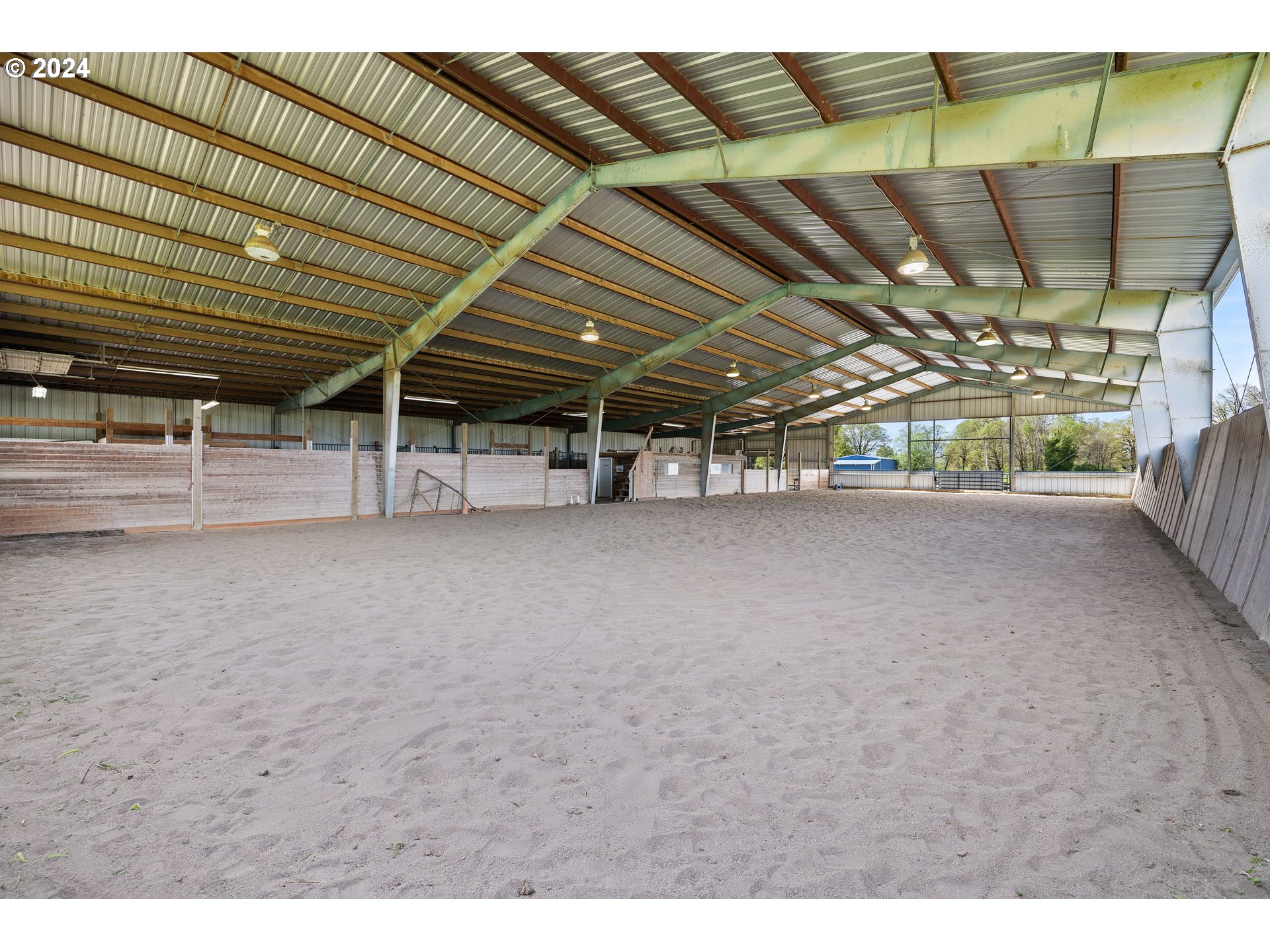 12430 S Oak Grove Rd Property Photo 11