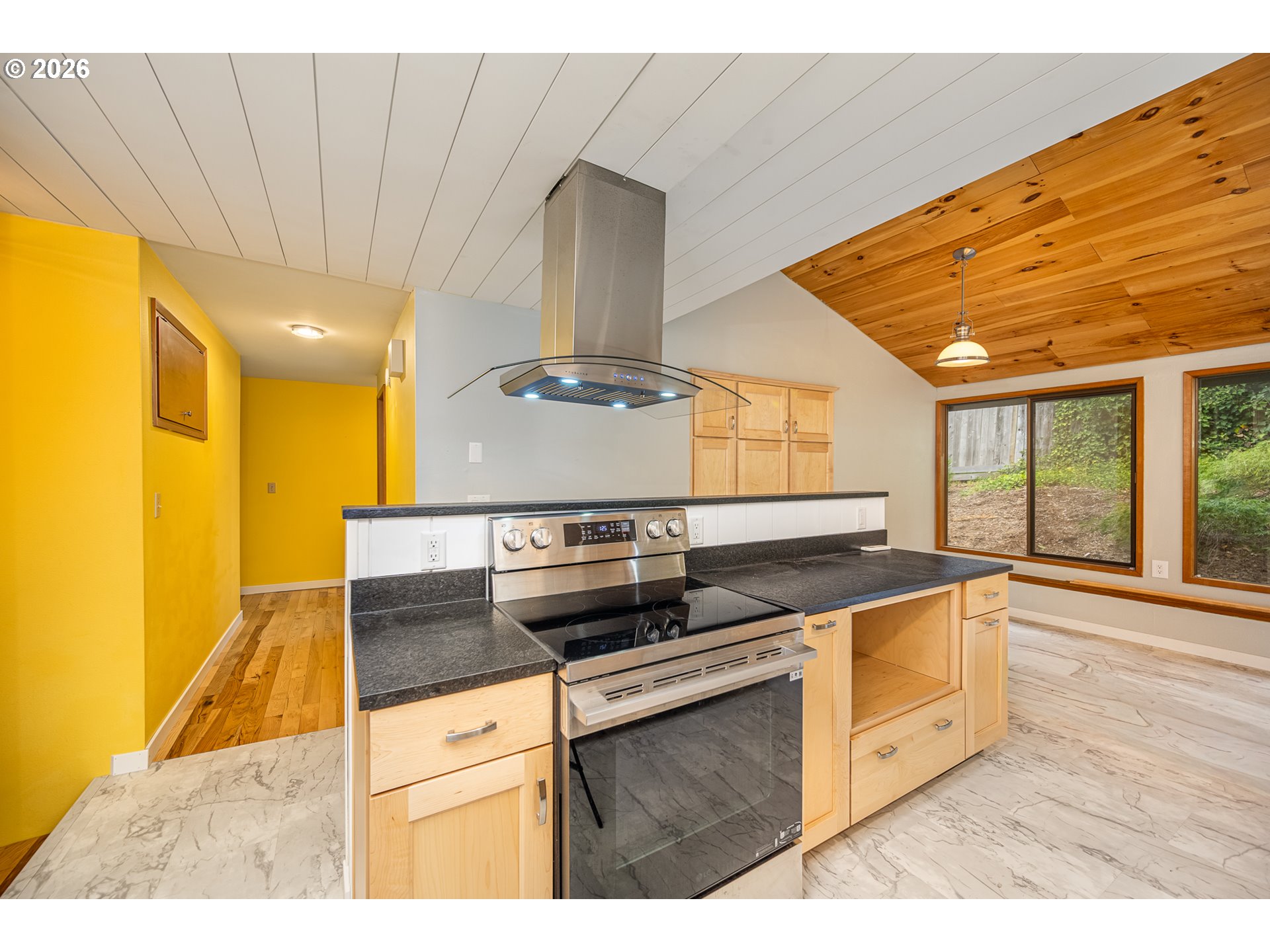 3827 Vine Maple St Property Photo 12