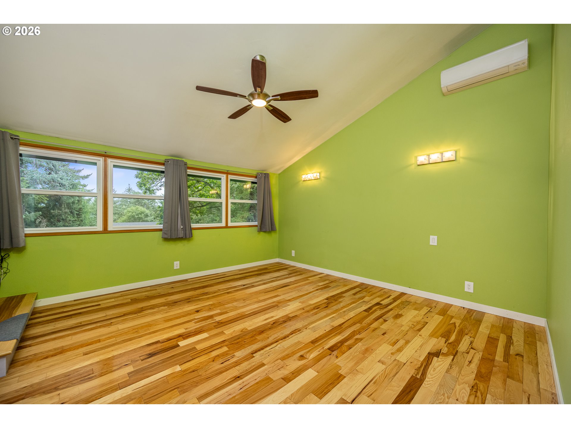 3827 Vine Maple St Property Photo 19