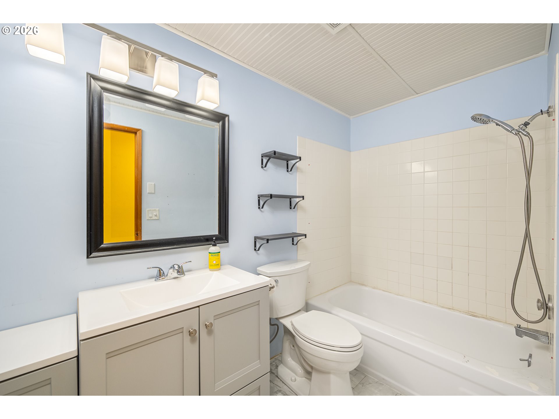 3827 Vine Maple St Property Photo 28
