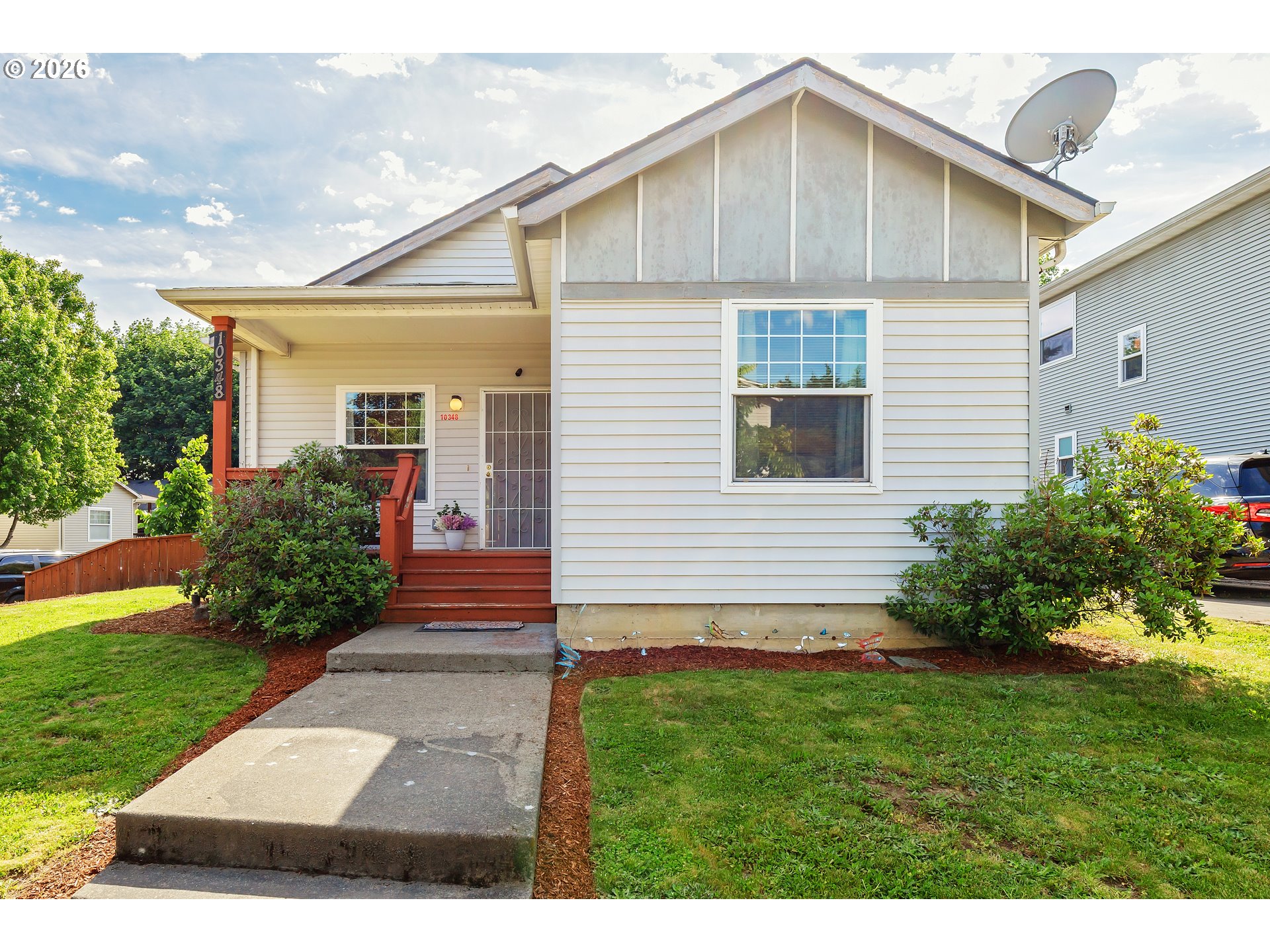 10348 N Barr Ave Property Photo 1