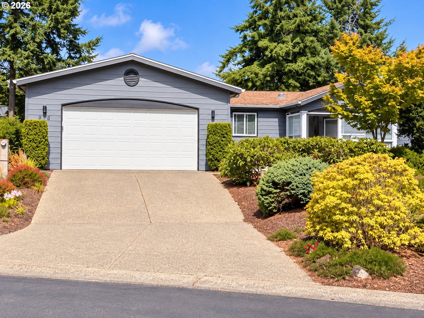 938 30th Way Property Photo 1
