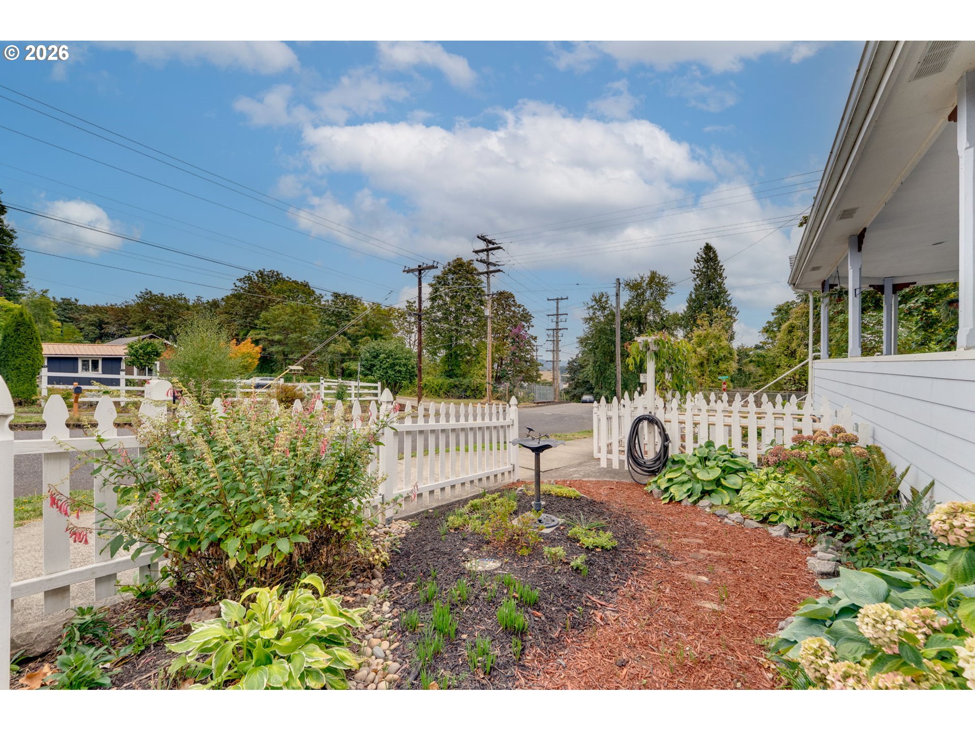 1103 Division St Property Photo 25