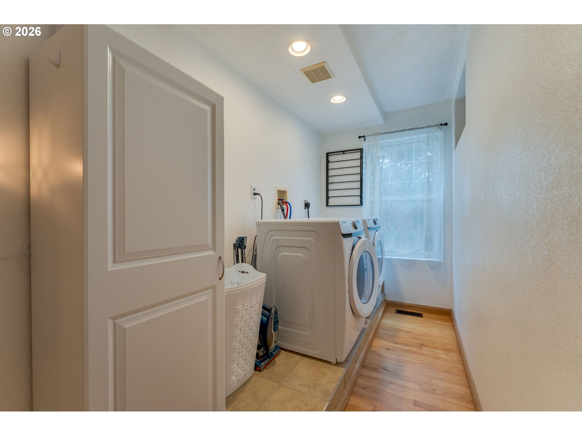 1103 Division St Property Photo 26