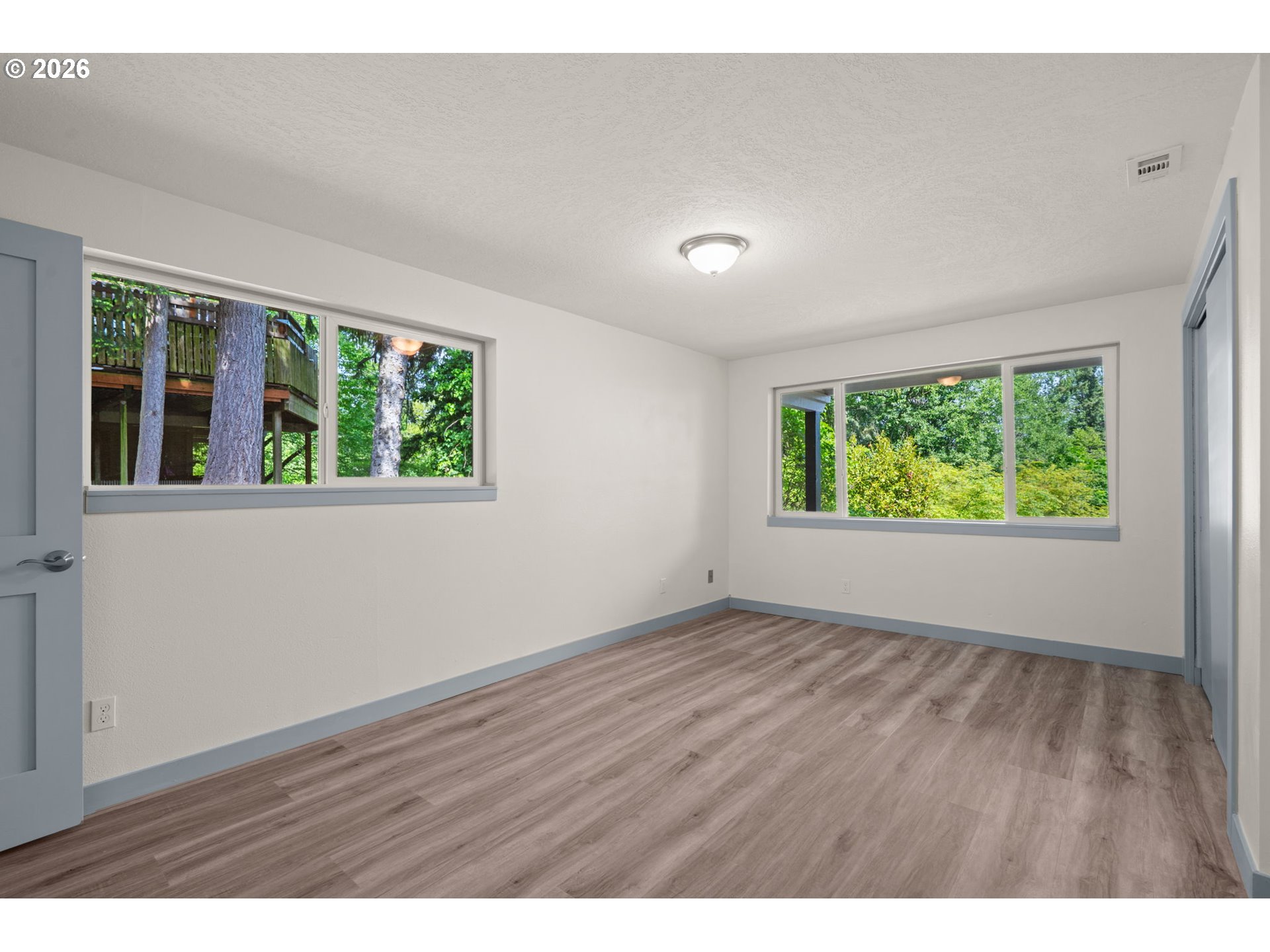19001 Suncrest Dr Property Photo 31
