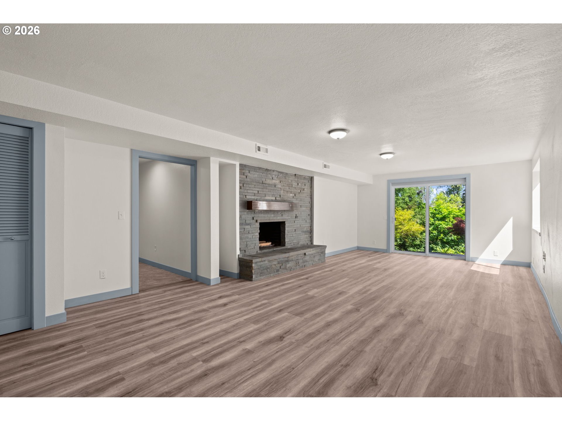 19001 Suncrest Dr Property Photo 32
