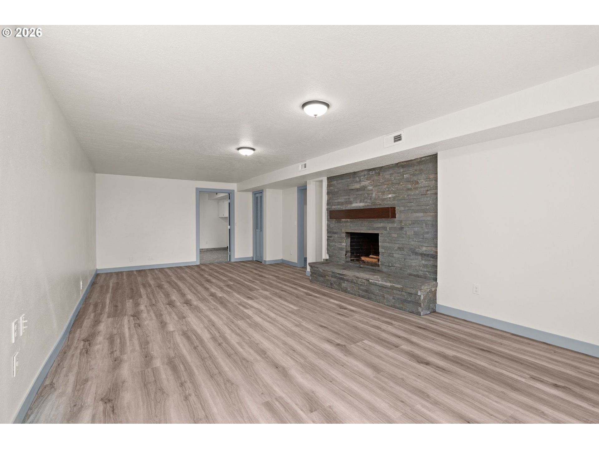 19001 Suncrest Dr Property Photo 36