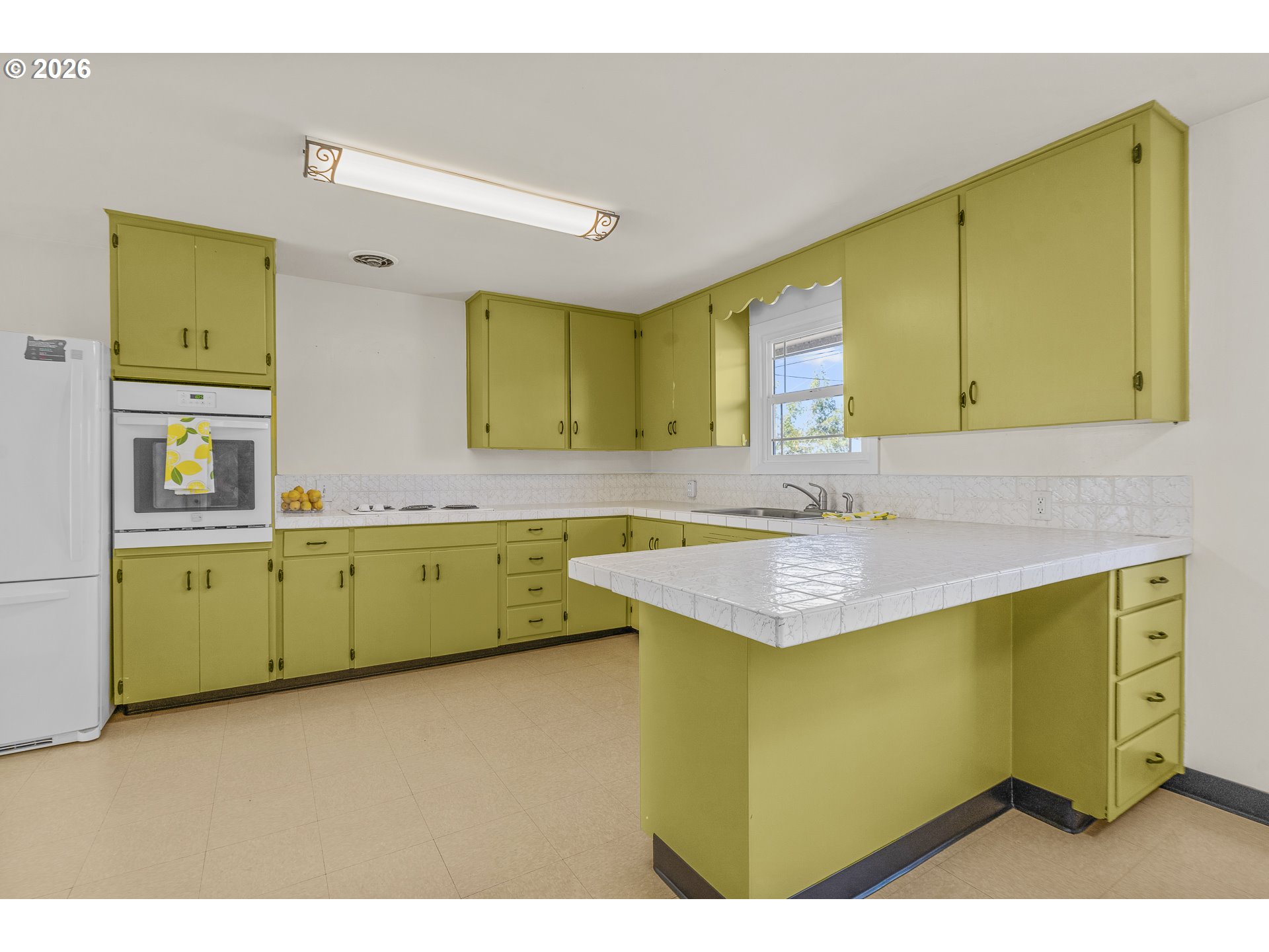 2019 E St Property Photo 7