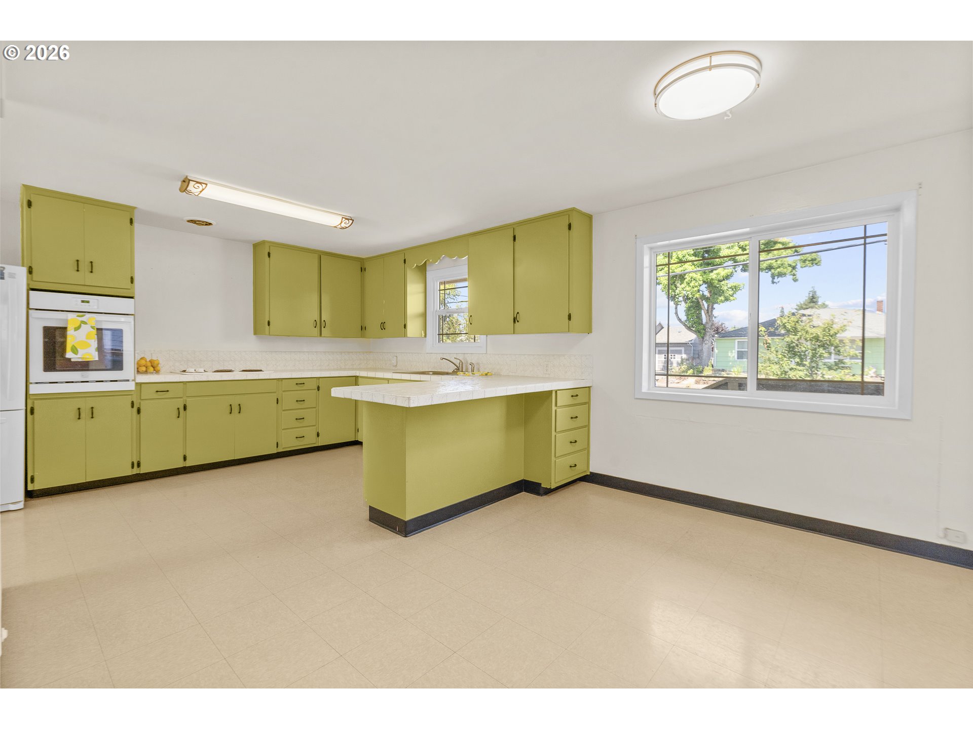 2019 E St Property Photo 9