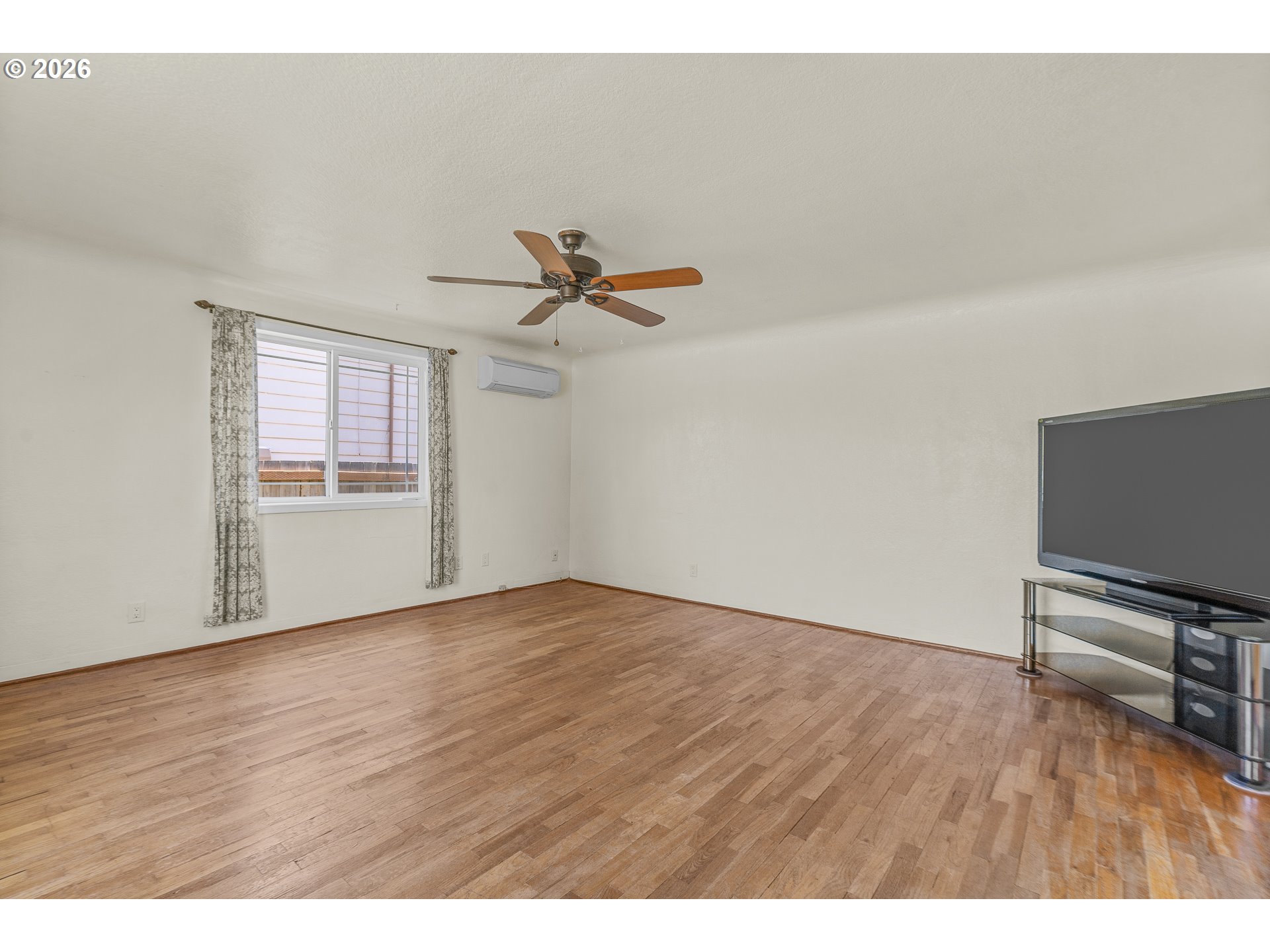 2019 E St Property Photo 14