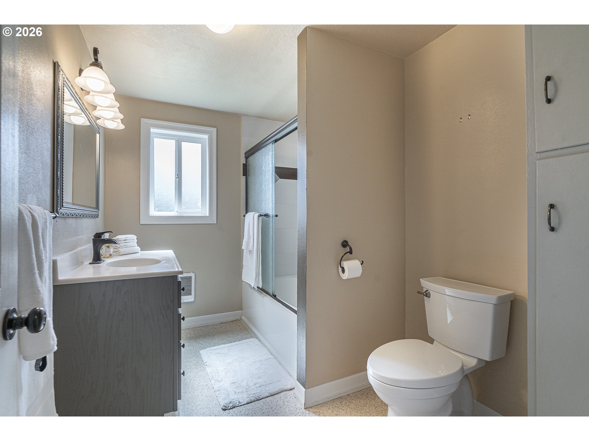 2019 E St Property Photo 23