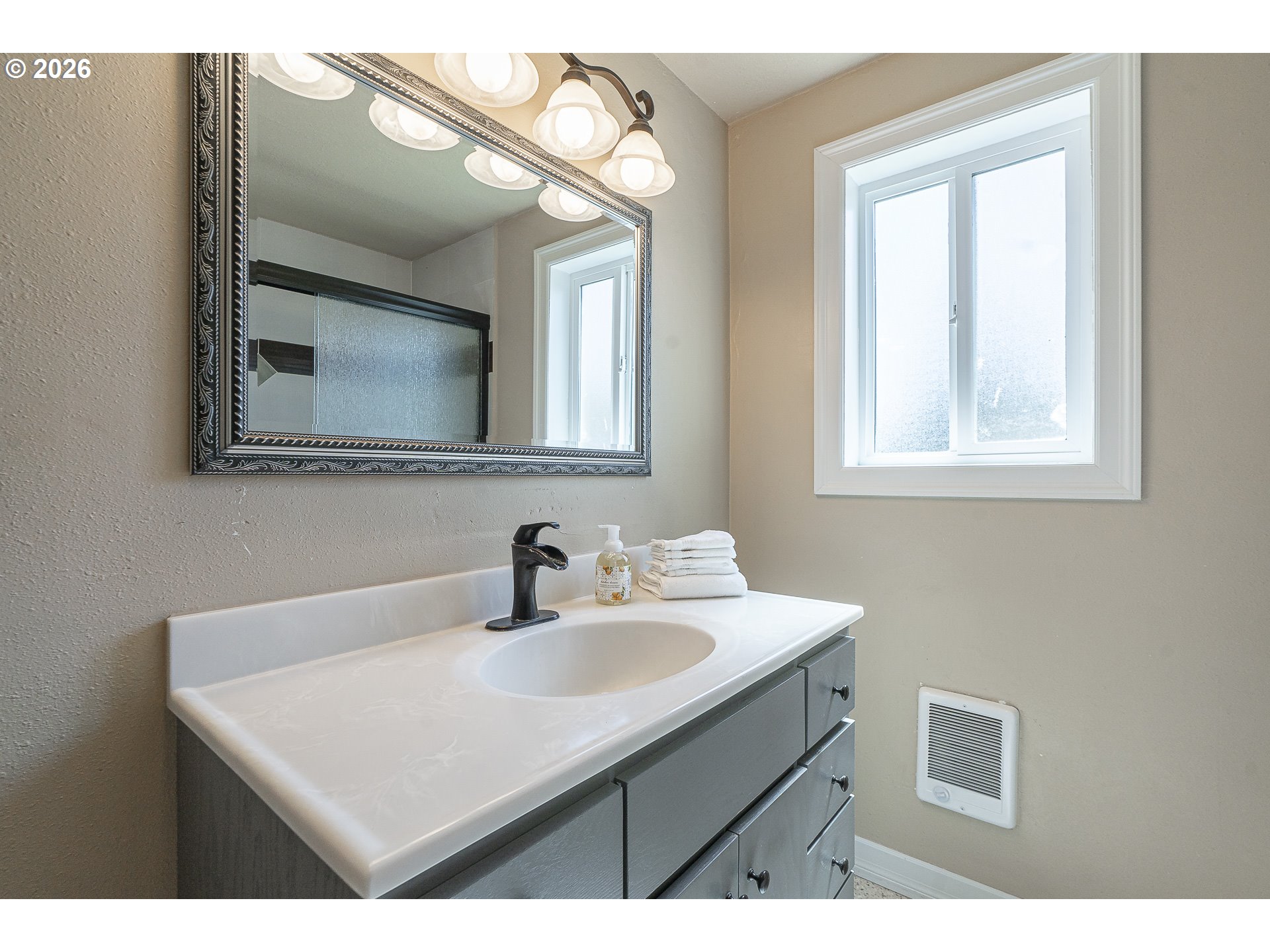 2019 E St Property Photo 24