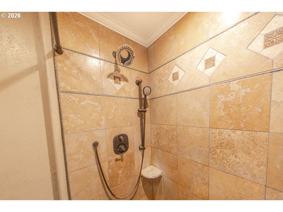1121 Yeust Rd Property Photo 18