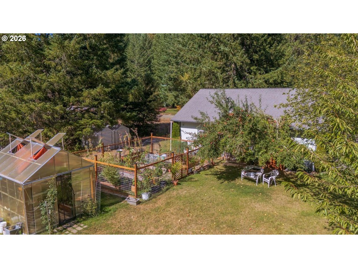1121 Yeust Rd Property Photo 29