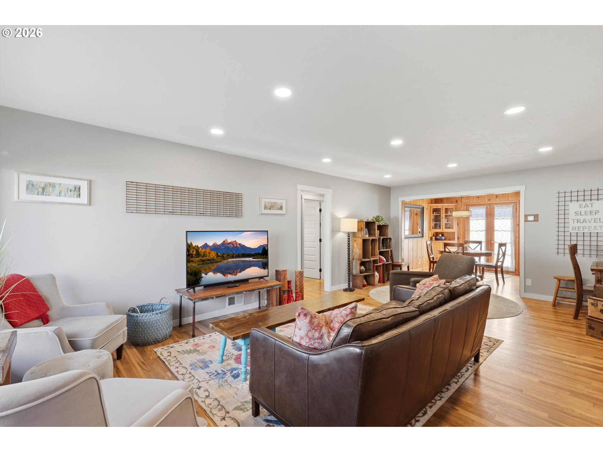 208 N College St Property Photo 4