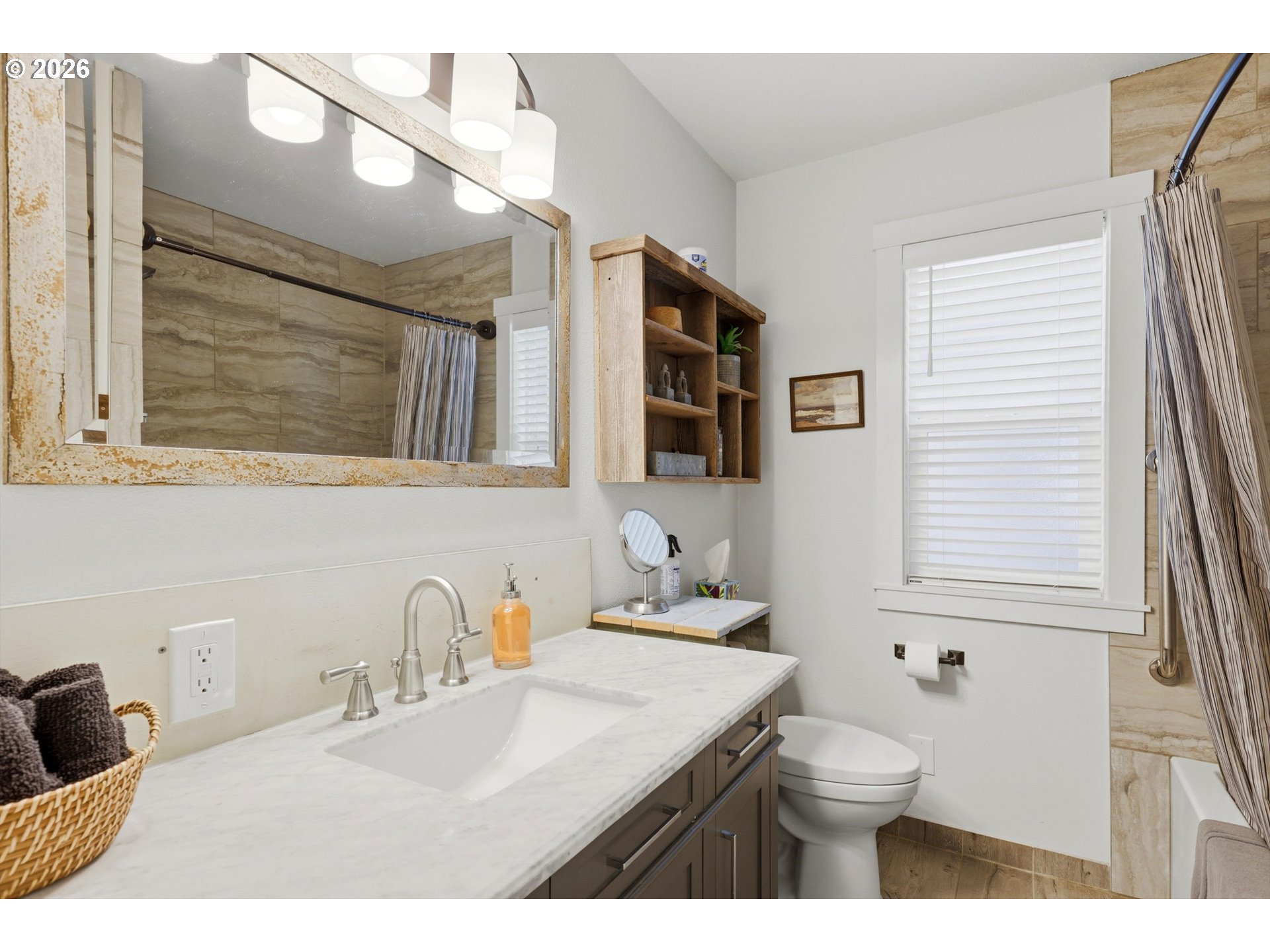 208 N College St Property Photo 20