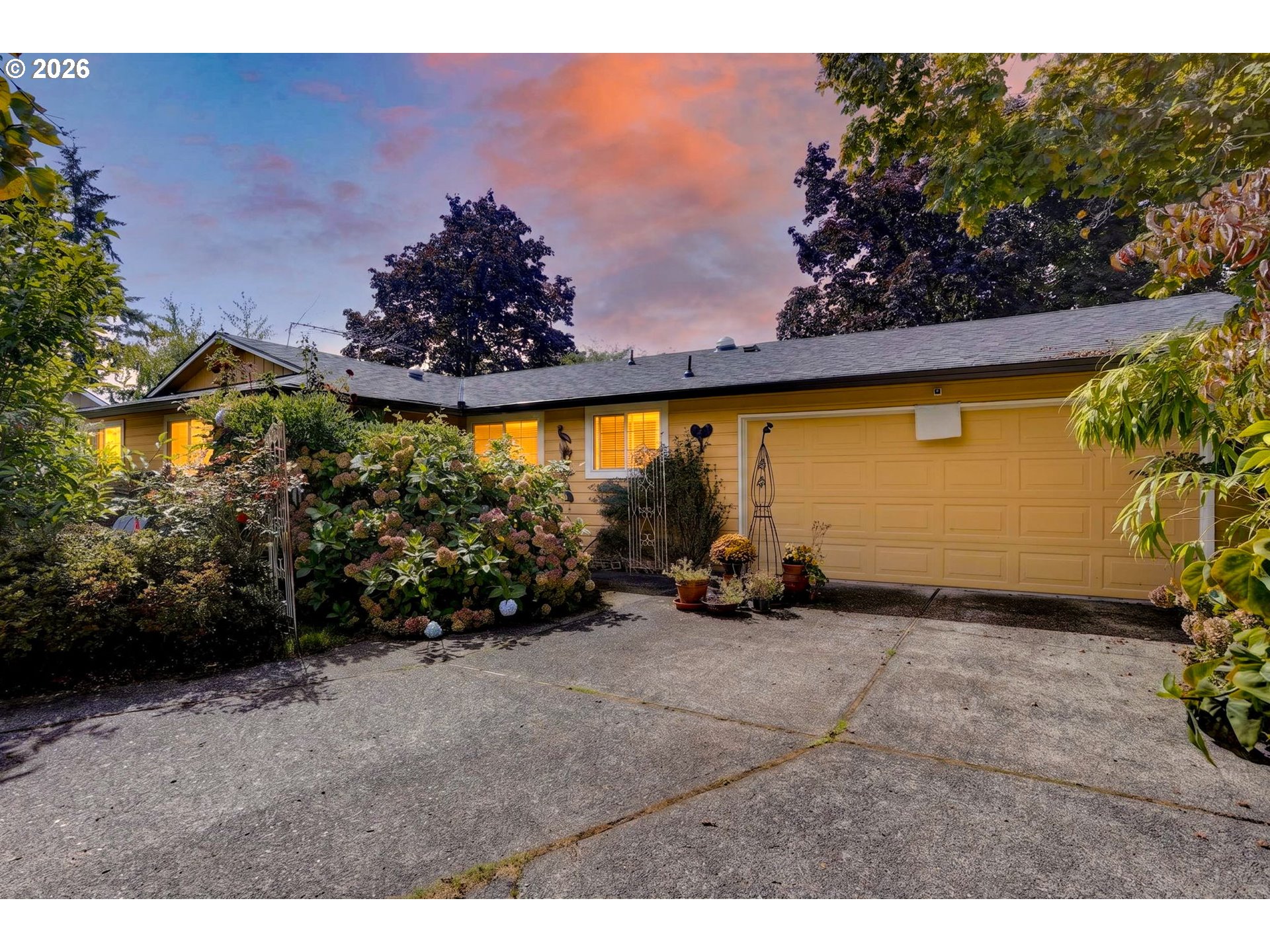 132 WOODFIELD CT