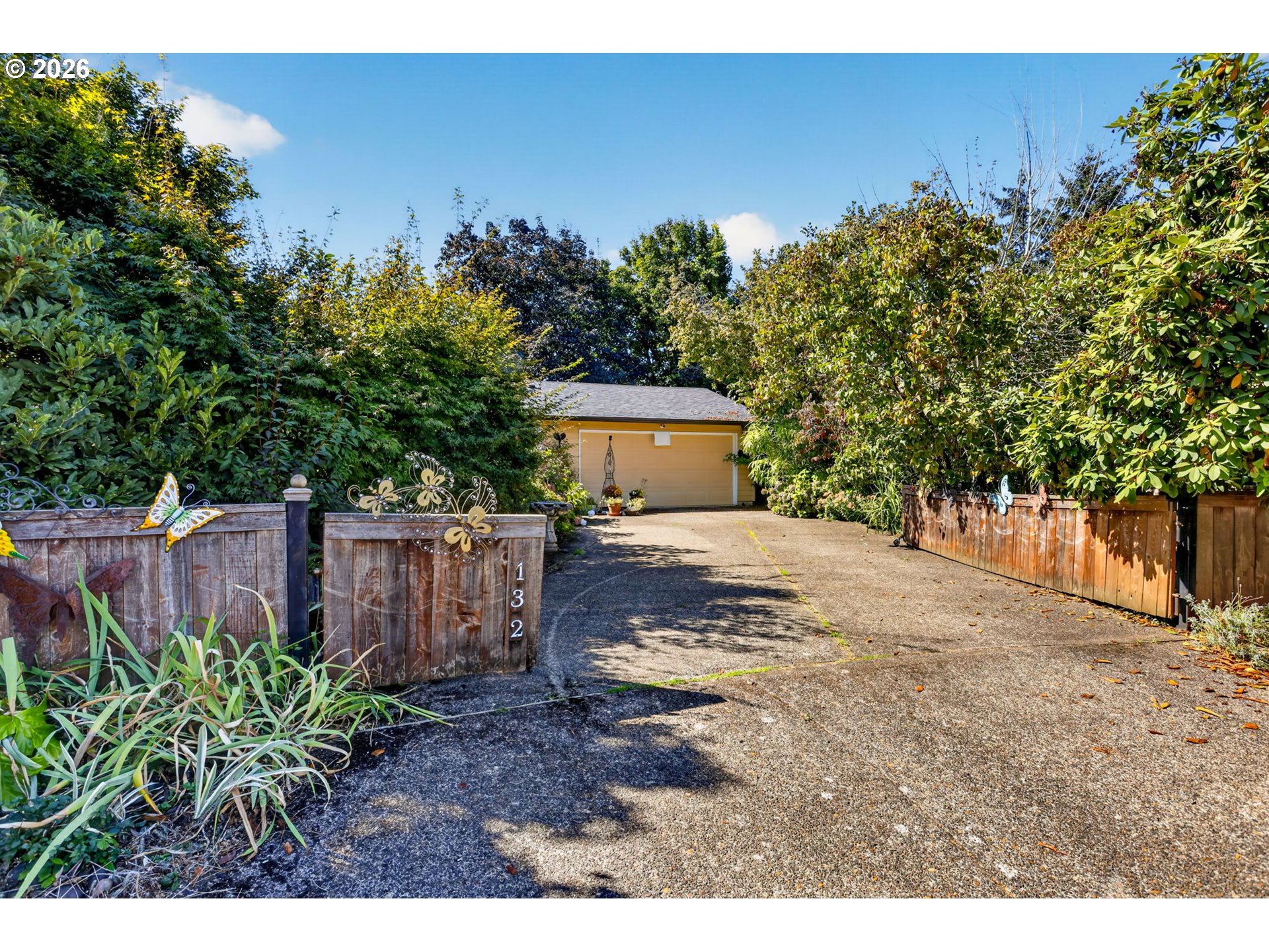 132 Woodfield Ct Property Photo 2