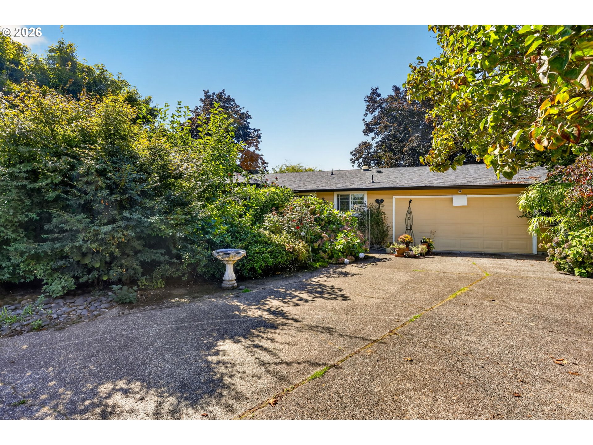 132 Woodfield Ct Property Photo 3