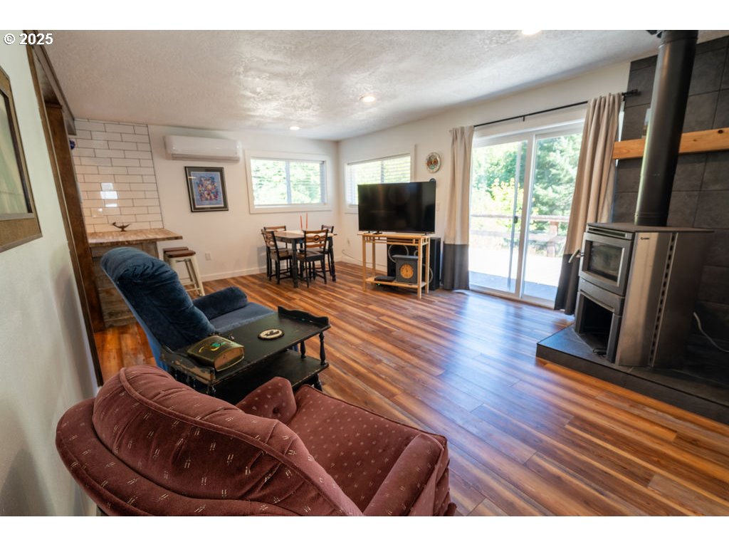 35349 Blitz Ln Property Photo 12
