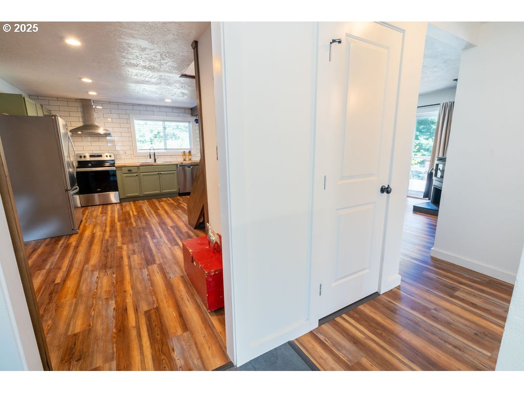 35349 Blitz Ln Property Photo 18