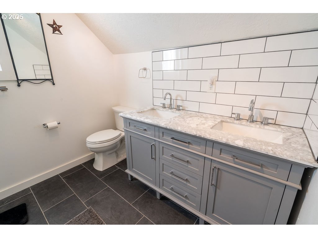 35349 Blitz Ln Property Photo 22
