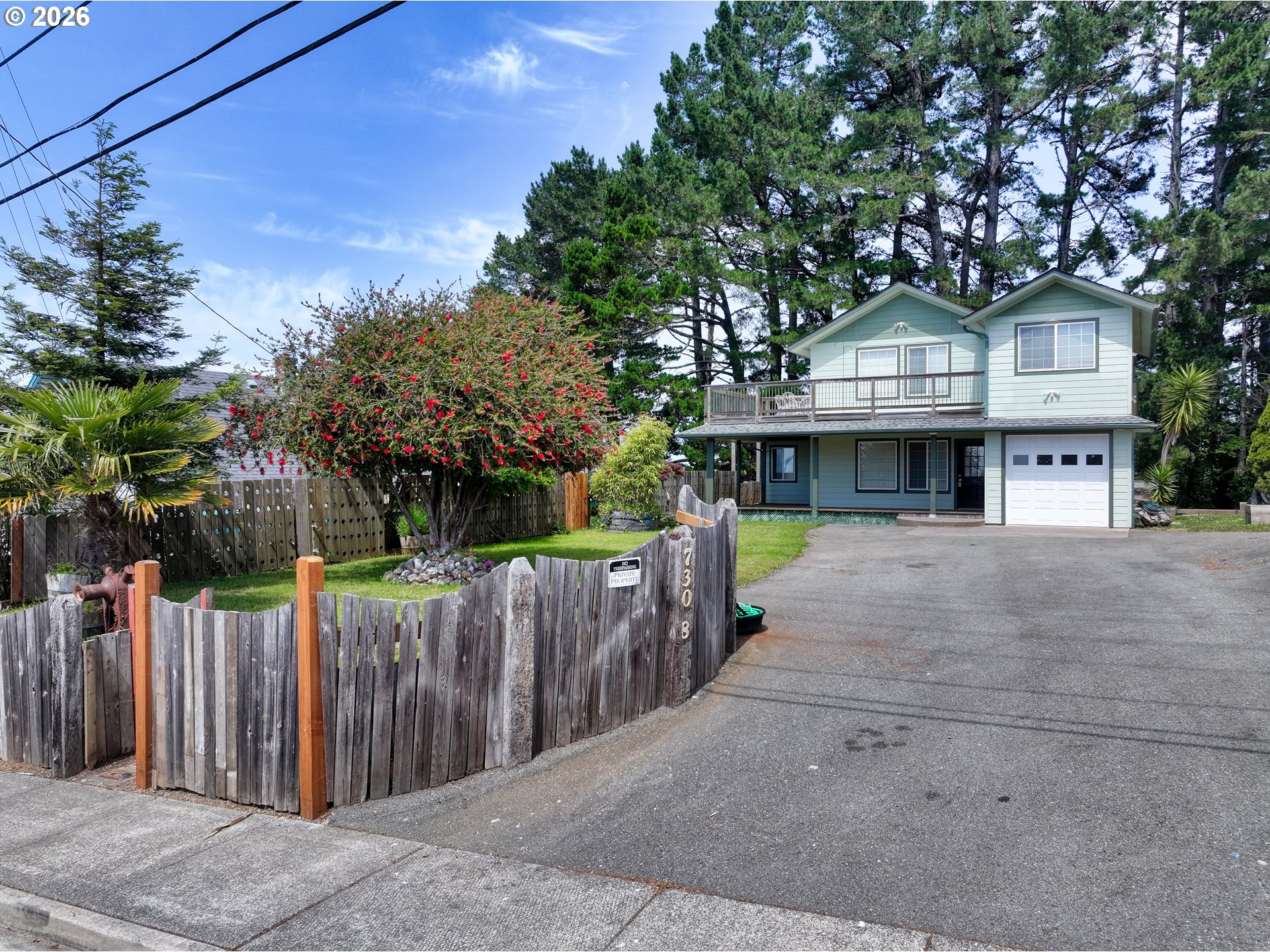 734 Pacific Ave Property Photo 1