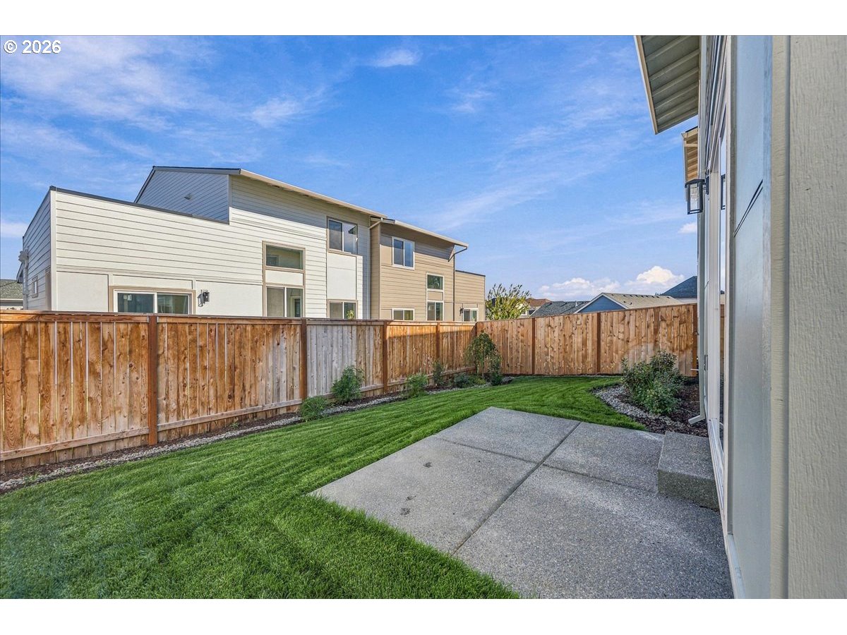 210 Black Hawk Ct. Property Photo 5