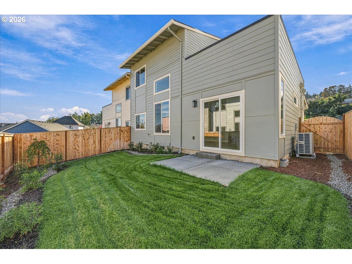 210 Black Hawk Ct. Property Photo 6